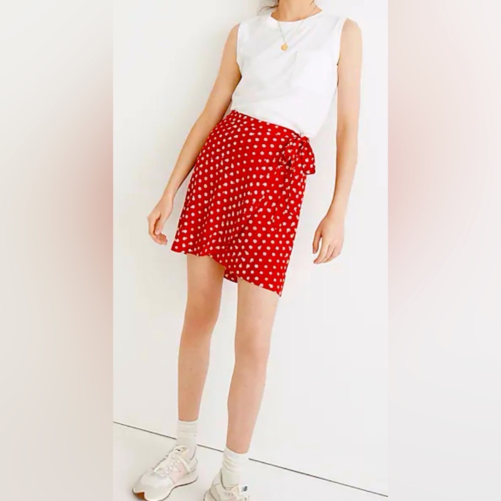 Madewell: Wrap mini skirt in Bandana Flower. Size 2, new with tags